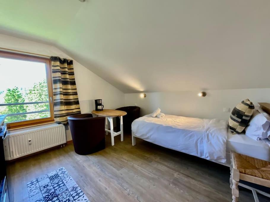 Le Petit Loup, Appartement Neuf Avec Jardin Gerbépal Extérieur photo