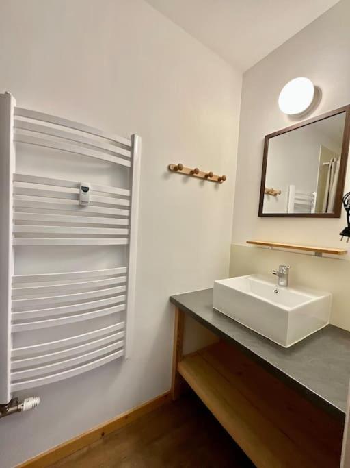 Le Petit Loup, Appartement Neuf Avec Jardin Gerbépal Extérieur photo